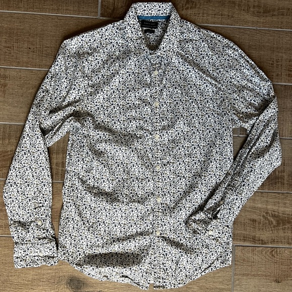 Zara Long Sleeve Floral | L - Picture 2 of 3